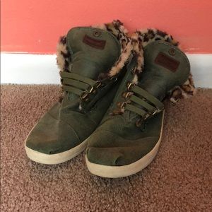 Green and Cheetah Prin TOMS